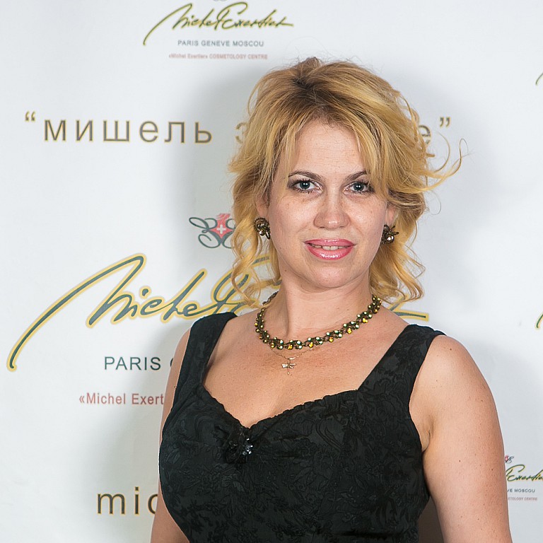 Марина Титова : Мастер маникюра